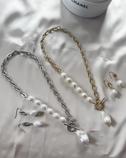 EBAROQUE PEARL  PIERCED EARRINGS（バロックパール ピアス）
