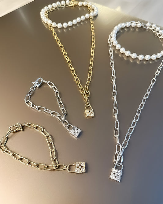 KEY CHARM DUO NECKACE（キーチャームデュオネックレス）
