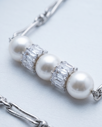 LIEN NECKLASE（リアン ネックレス）