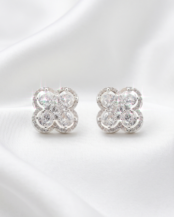 FLEURA PIERCED EARRINGS（フルーラ ピアス）