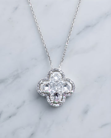 FLEURA NECKLASE（フルーラ ネックレス）