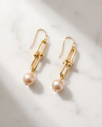 HALF PEARL SHIFT NECKLACE（ハーフパールシフト ピアス）